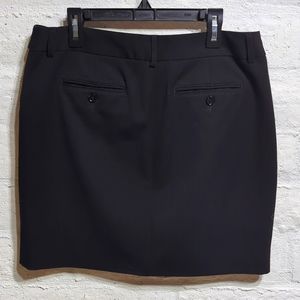 🚨3/$15 Black Express Office Skirt
